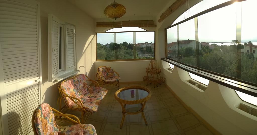 Apartments Free Parking Big Garden Peroj Quarto foto